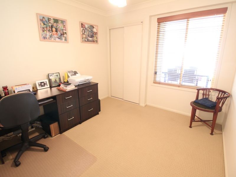 106 Windsor Drive, Mount Hallen QLD 4312