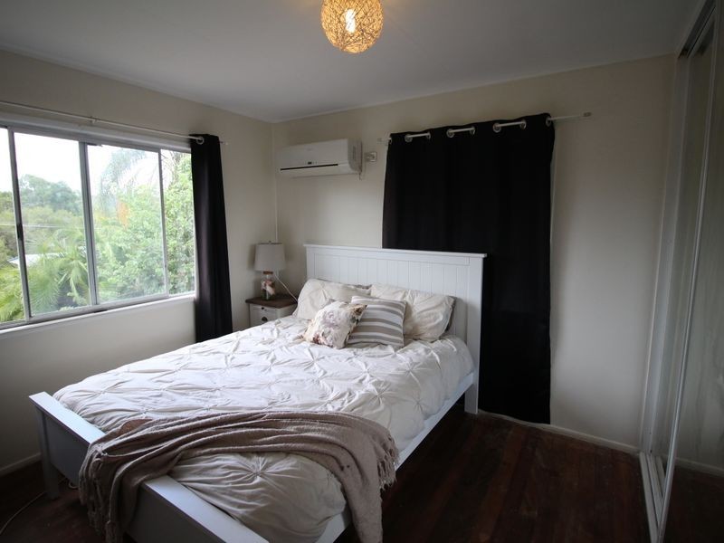 17 Robson Street, Kilcoy QLD 4515