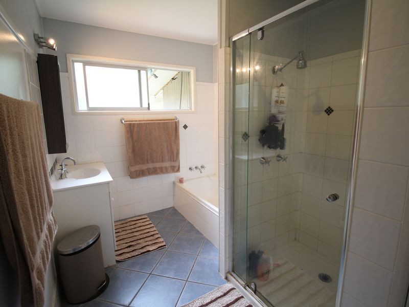 17 Robson Street, Kilcoy QLD 4515