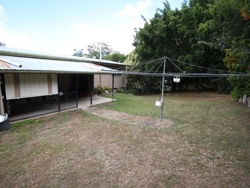 17 Robson Street, Kilcoy QLD 4515