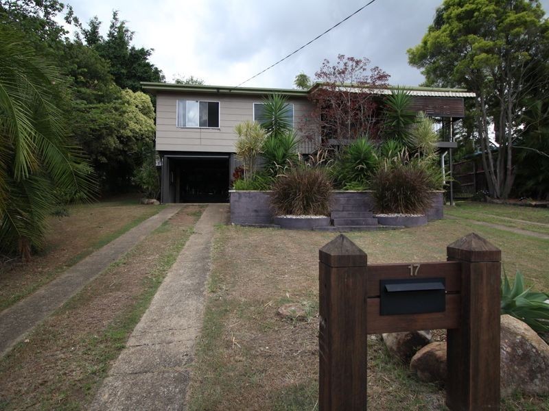 17 Robson Street, Kilcoy QLD 4515