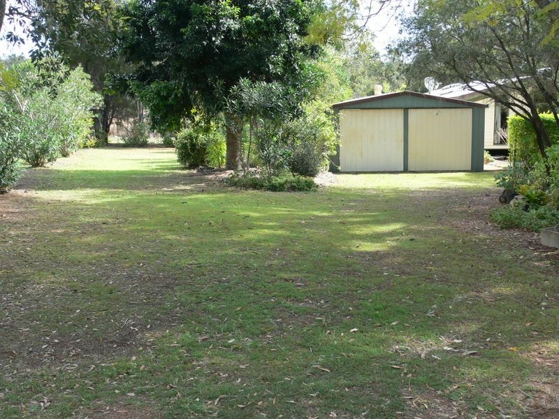 68 Pine Crescent, Esk QLD 4312