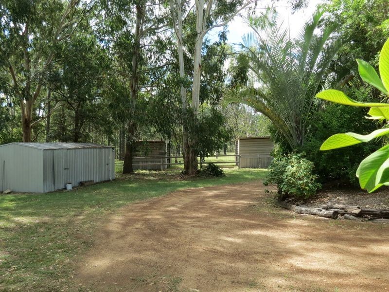 68 Pine Crescent, Esk QLD 4312
