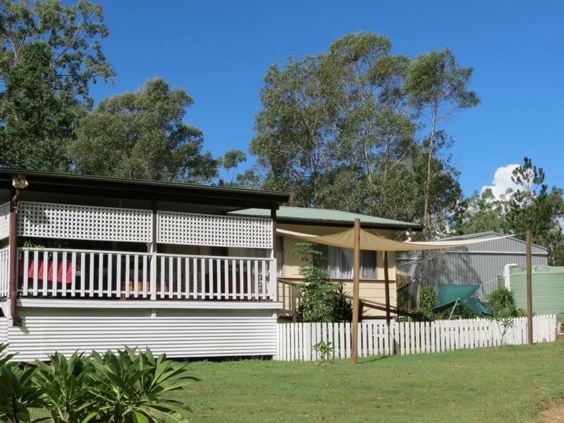 68 Pine Crescent, Esk QLD 4312