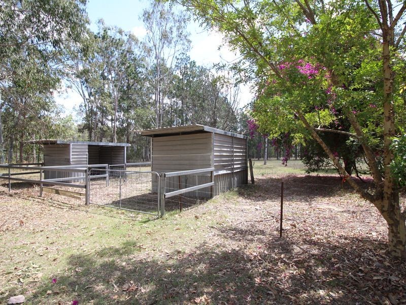 68 Pine Crescent, Esk QLD 4312