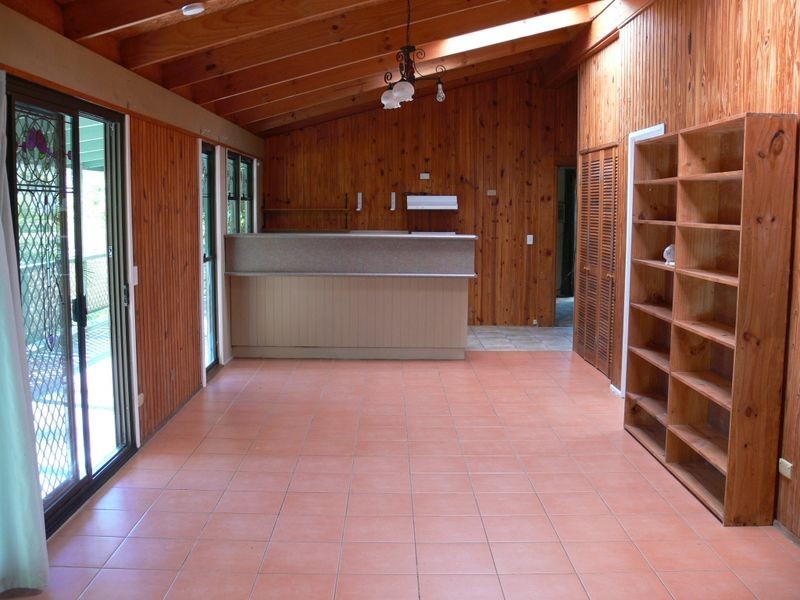 68 Pine Crescent, Esk QLD 4312