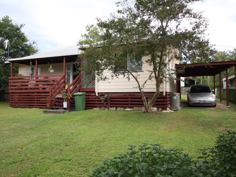 22 Down Street, Esk QLD 4312