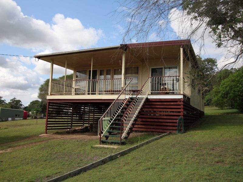 42 Barbour Street, Esk QLD 4312