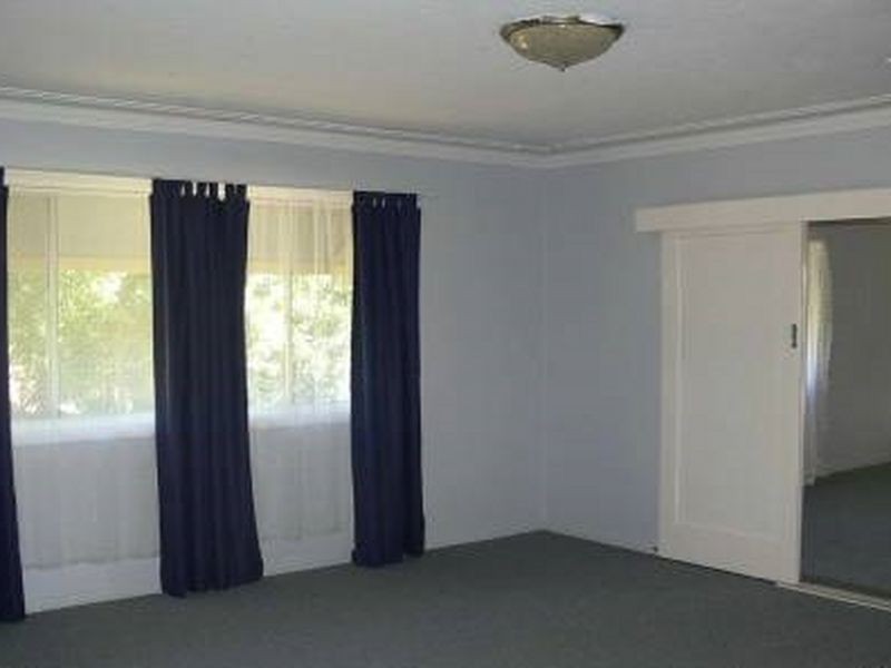 42 Barbour Street, Esk QLD 4312