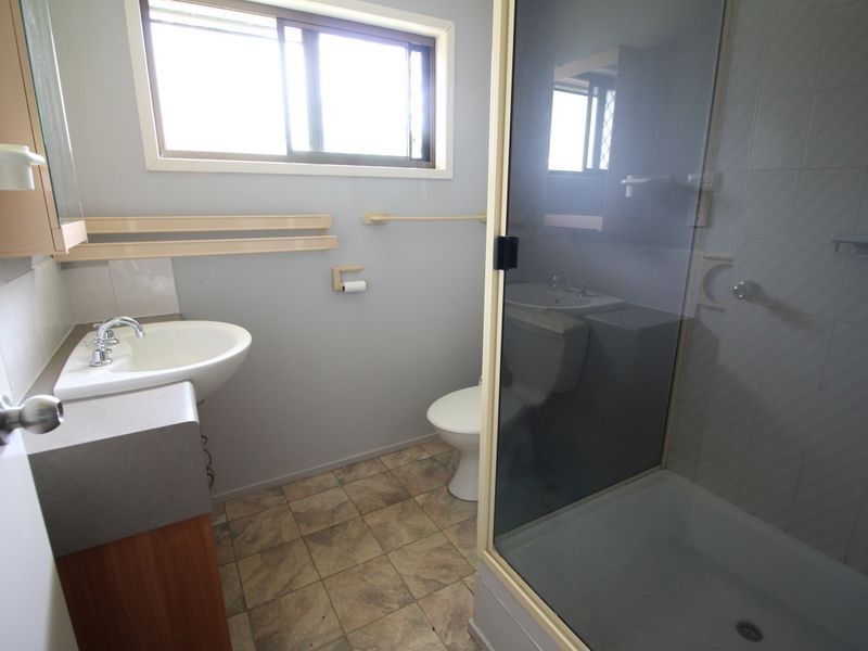 21 Down Street, Esk QLD 4312