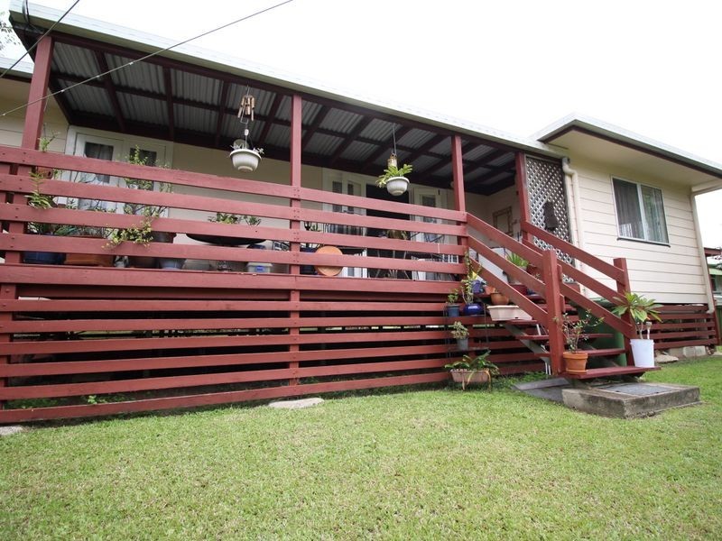 22 Down Street, Esk QLD 4312