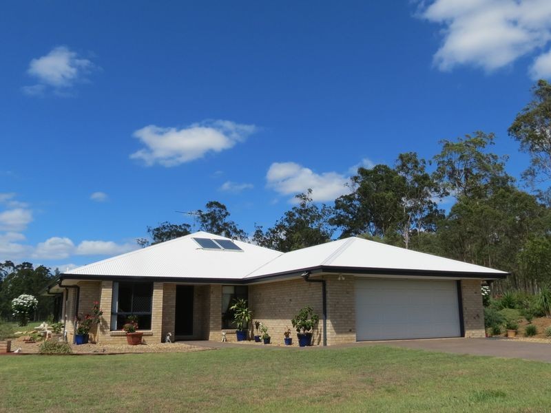 34 Countess Court, Mount Hallen QLD 4312