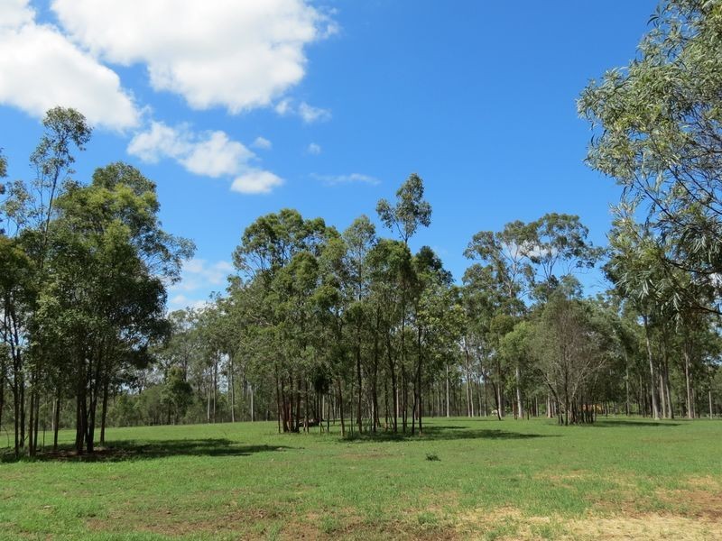 34 Countess Court, Mount Hallen QLD 4312