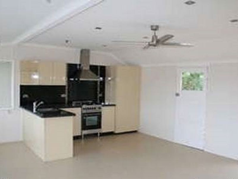 52 Fulham Street, Toogoolawah QLD 4313