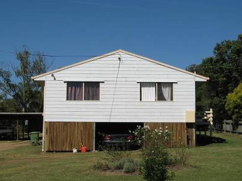 30 Barbour Street, Esk QLD 4312