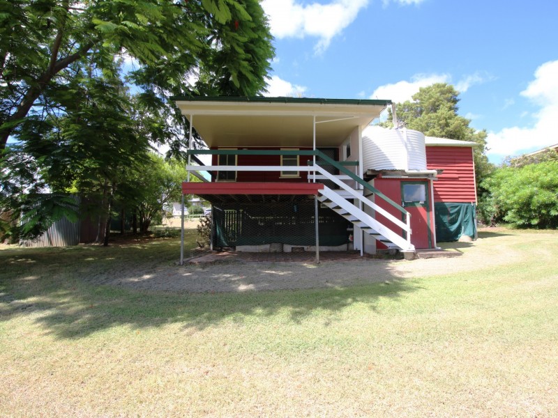 73 Fulham Street, Toogoolawah QLD 4313