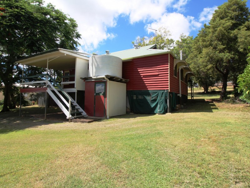 73 Fulham Street, Toogoolawah QLD 4313