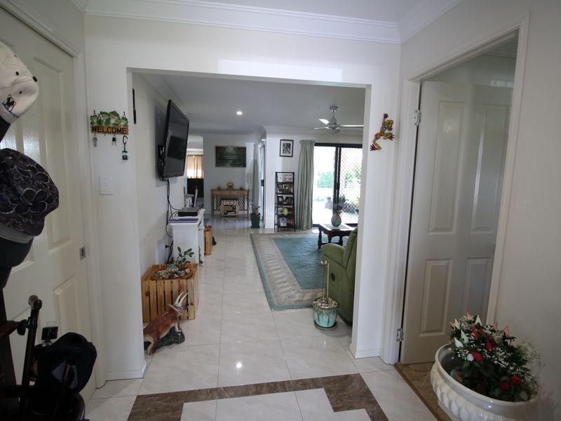57 Bellambi Street, Toogoolawah QLD 4313