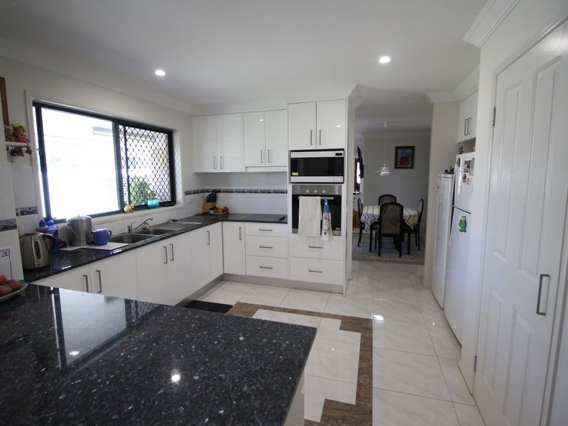 57 Bellambi Street, Toogoolawah QLD 4313