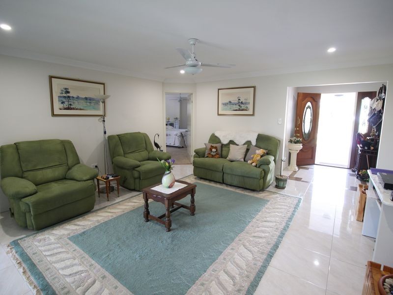 57 Bellambi Street, Toogoolawah QLD 4313