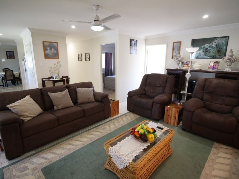 57 Bellambi Street, Toogoolawah QLD 4313