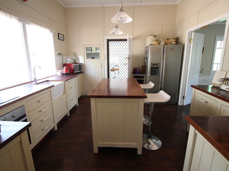 49 Laurel Street, Esk QLD 4312