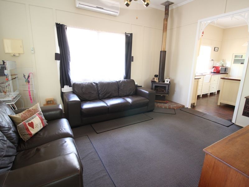 49 Laurel Street, Esk QLD 4312