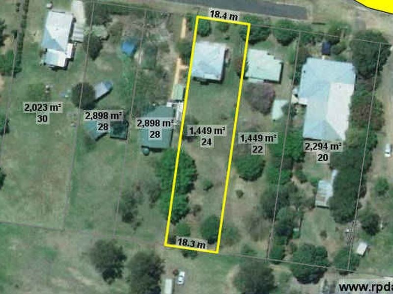 24 South Street, Esk QLD 4312