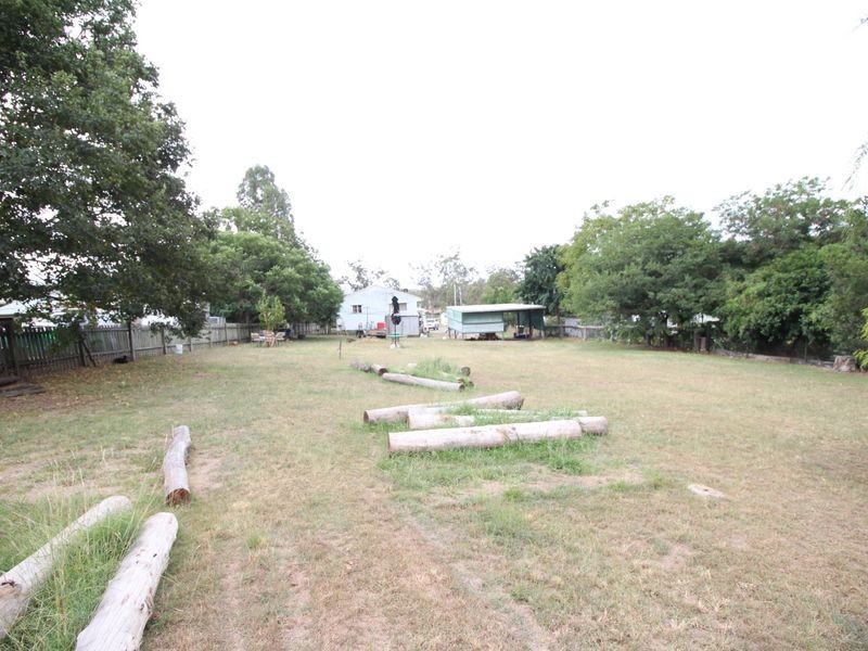 30 Barbour Street, Esk QLD 4312