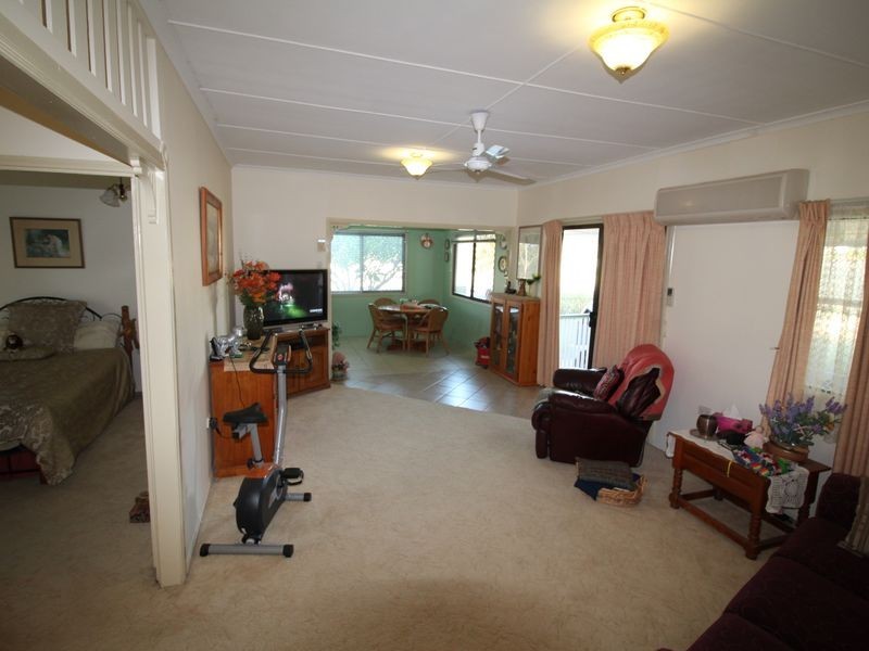 129 Cressbrook Street, Toogoolawah QLD 4313