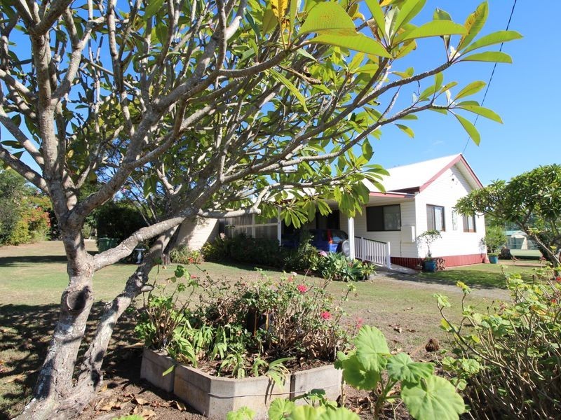 129 Cressbrook Street, Toogoolawah QLD 4313