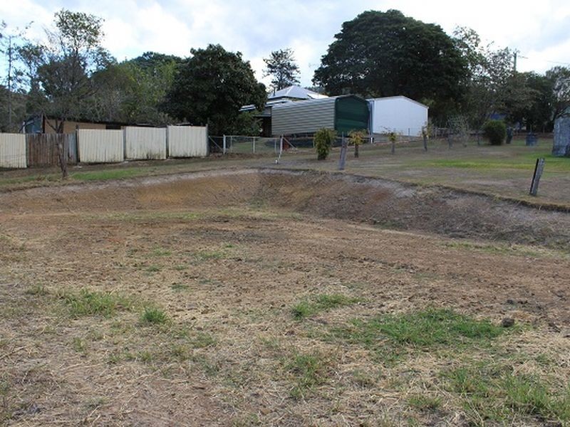 37 David Street, Linville QLD 4306