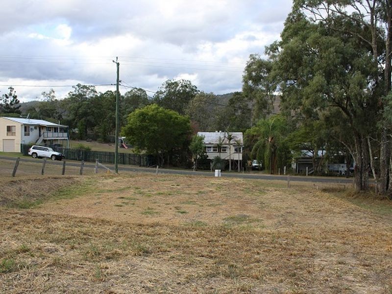 37 David Street, Linville QLD 4306