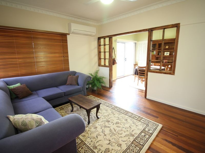 38 Howe Street, Esk QLD 4312