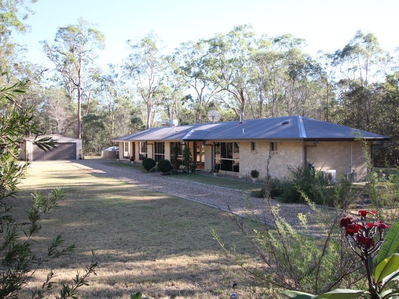 33 Gloucester Court, Mount Hallen QLD 4312