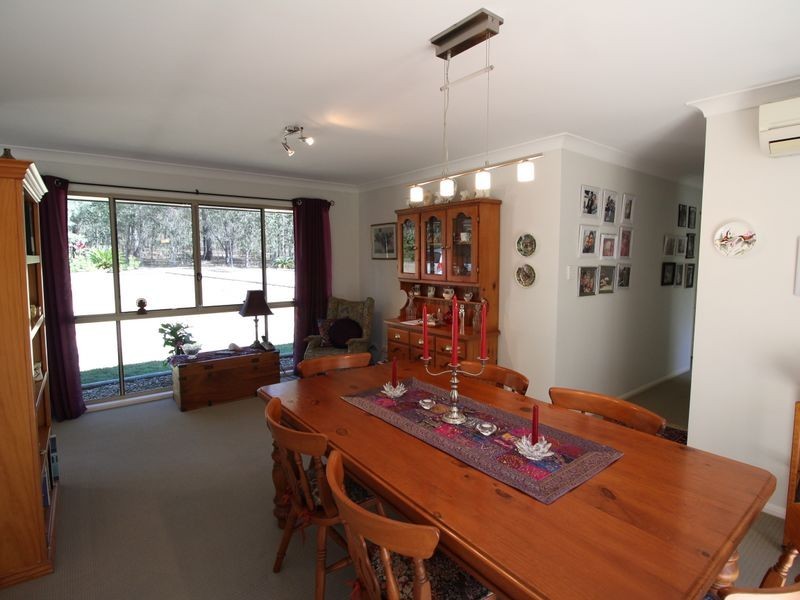 33 Gloucester Court, Mount Hallen QLD 4312