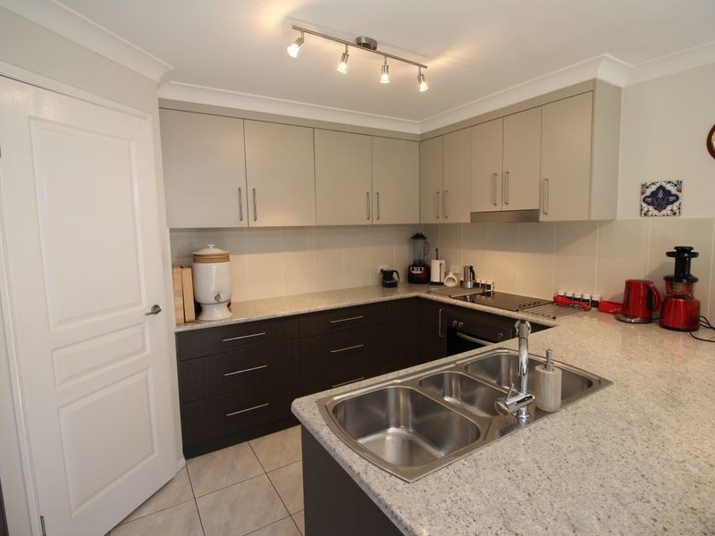 33 Gloucester Court, Mount Hallen QLD 4312