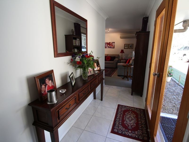 33 Gloucester Court, Mount Hallen QLD 4312