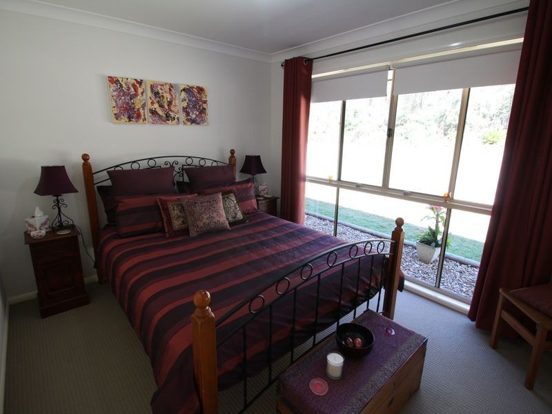 33 Gloucester Court, Mount Hallen QLD 4312