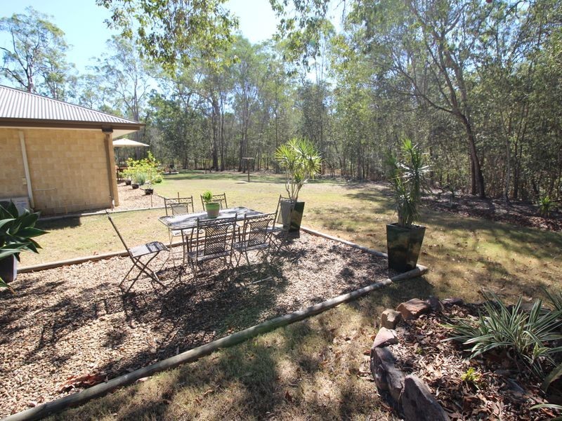 33 Gloucester Court, Mount Hallen QLD 4312