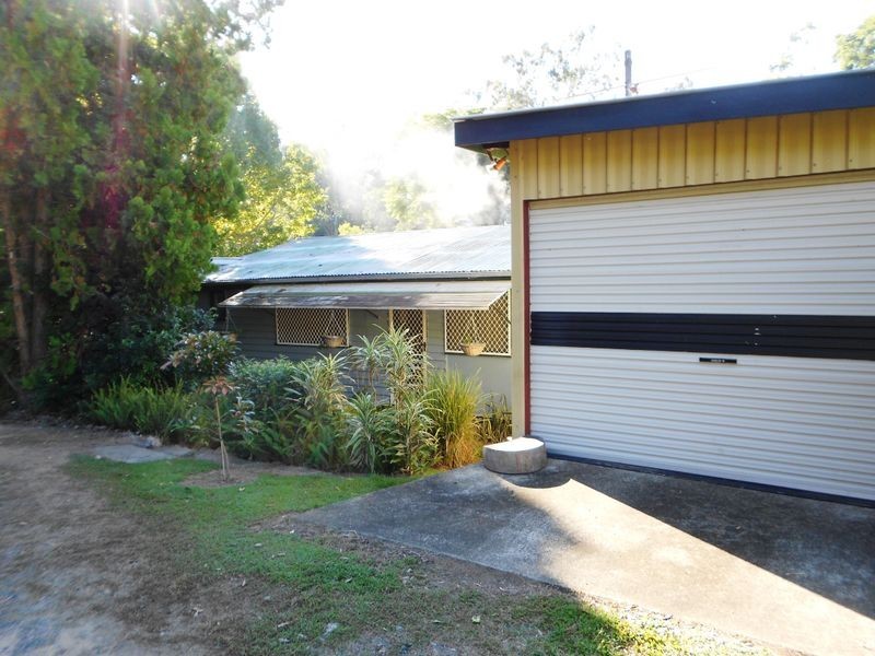 4 Rocky Street, Somerset Dam QLD 4312