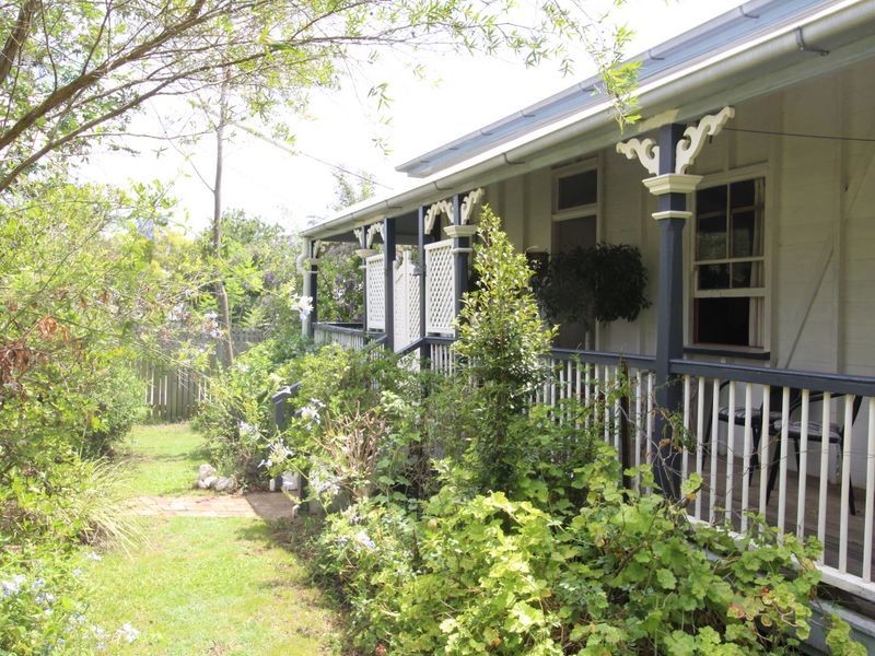 26 Down Street, Esk QLD 4312
