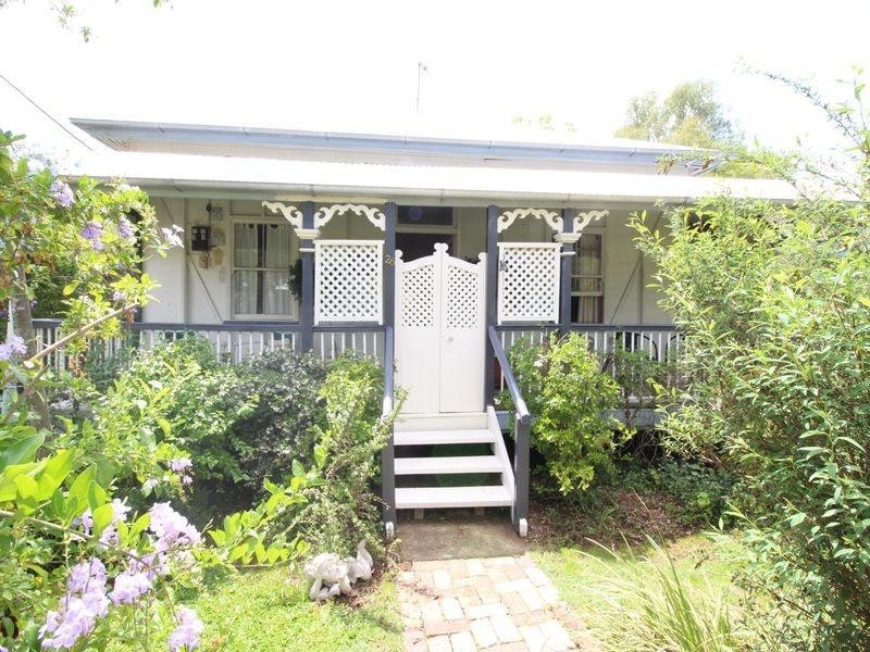 26 Down Street, Esk QLD 4312