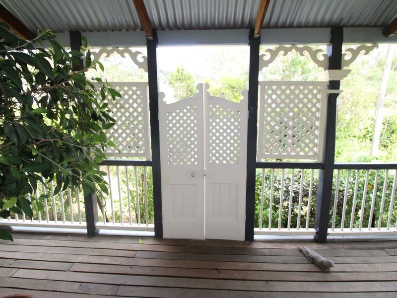26 Down Street, Esk QLD 4312