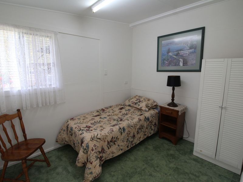 15 Russell Street, Esk QLD 4312