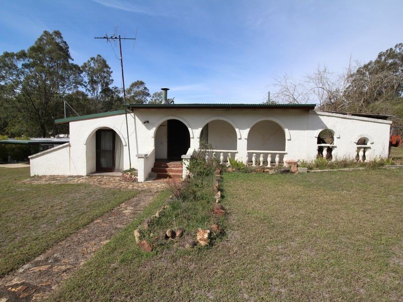 91 Pine Crescent, Esk QLD 4312