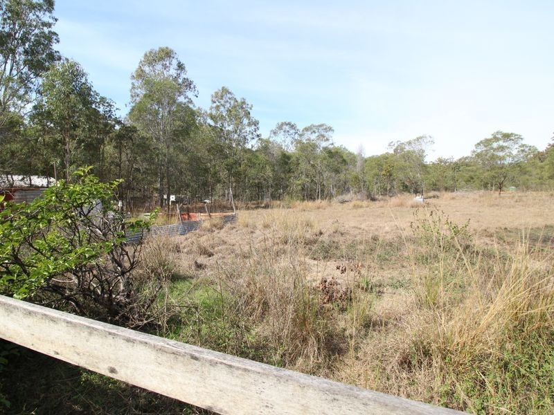 91 Pine Crescent, Esk QLD 4312