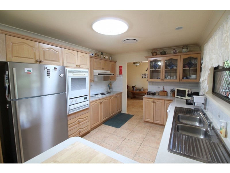 85 Eskdale Road, Toogoolawah QLD 4313