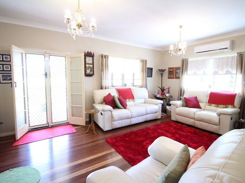 52 Eskdale Road, Toogoolawah QLD 4313