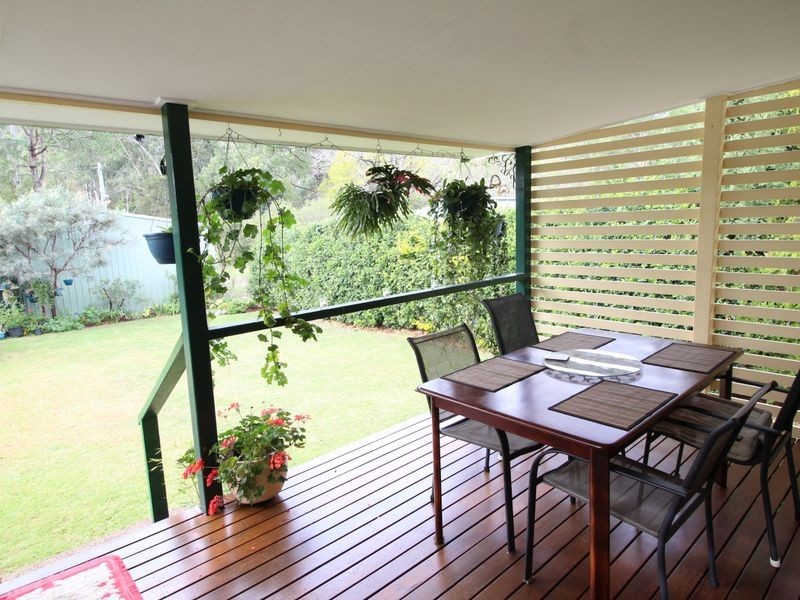 15 Russell Street, Esk QLD 4312